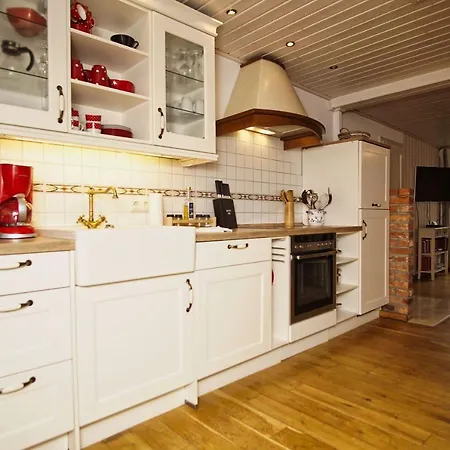 Idyllische Lage, Eigene Fasssauna, Kamin Und Terrasse - Ferienhaus Rotkaeppchen Holiday home Sellin (Rugen)